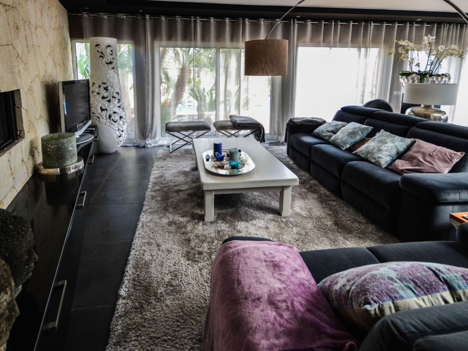 Estombar Villa