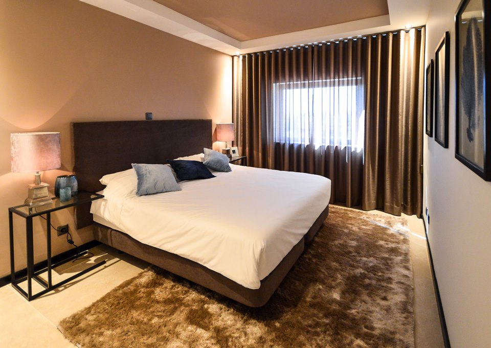 Penthouse, Alvor