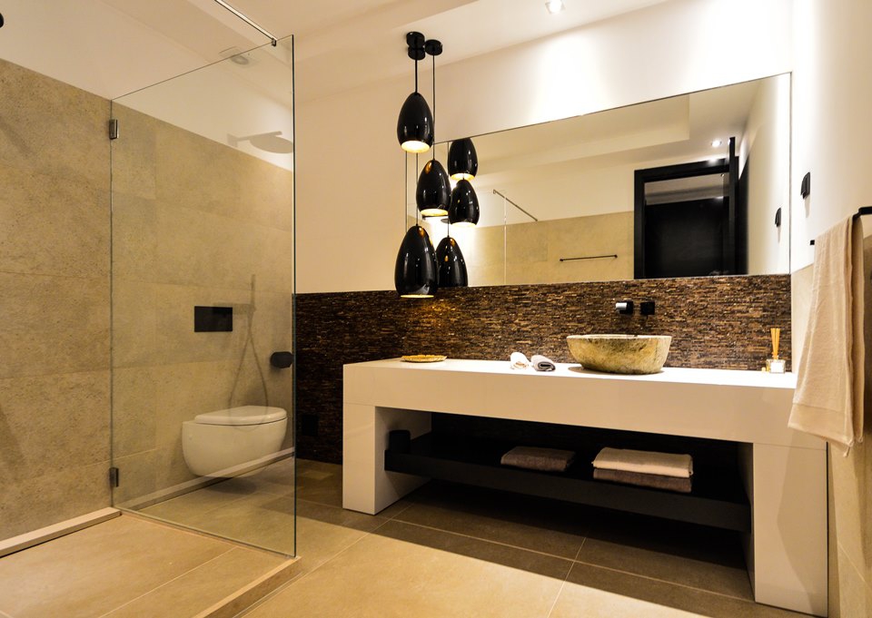 Penthouse, Alvor
